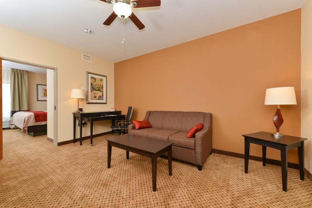 Comfort Inn & Suites Kenosha-Pleasant Prairie מראה חיצוני תמונה