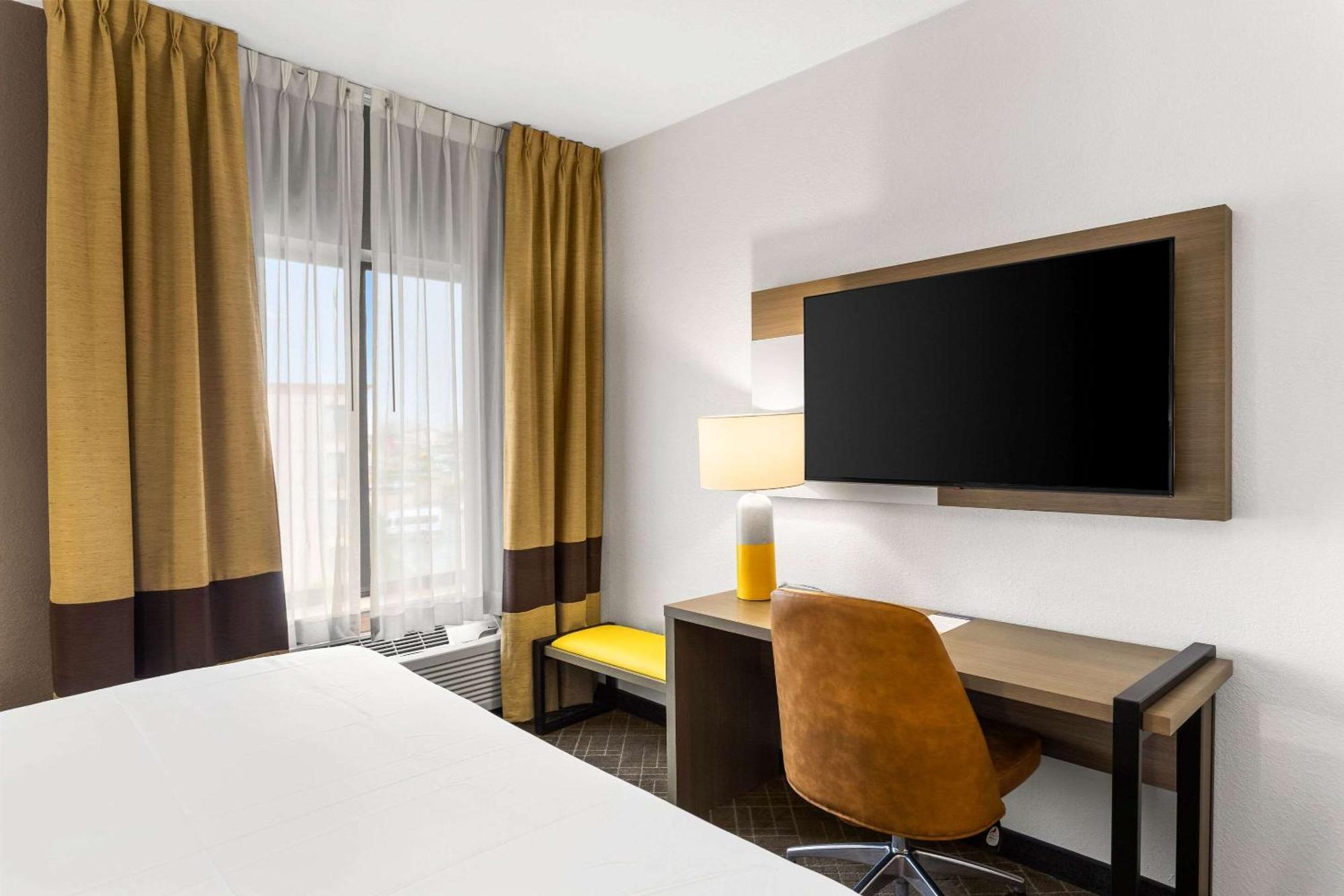 Comfort Inn & Suites Kenosha-Pleasant Prairie מראה חיצוני תמונה